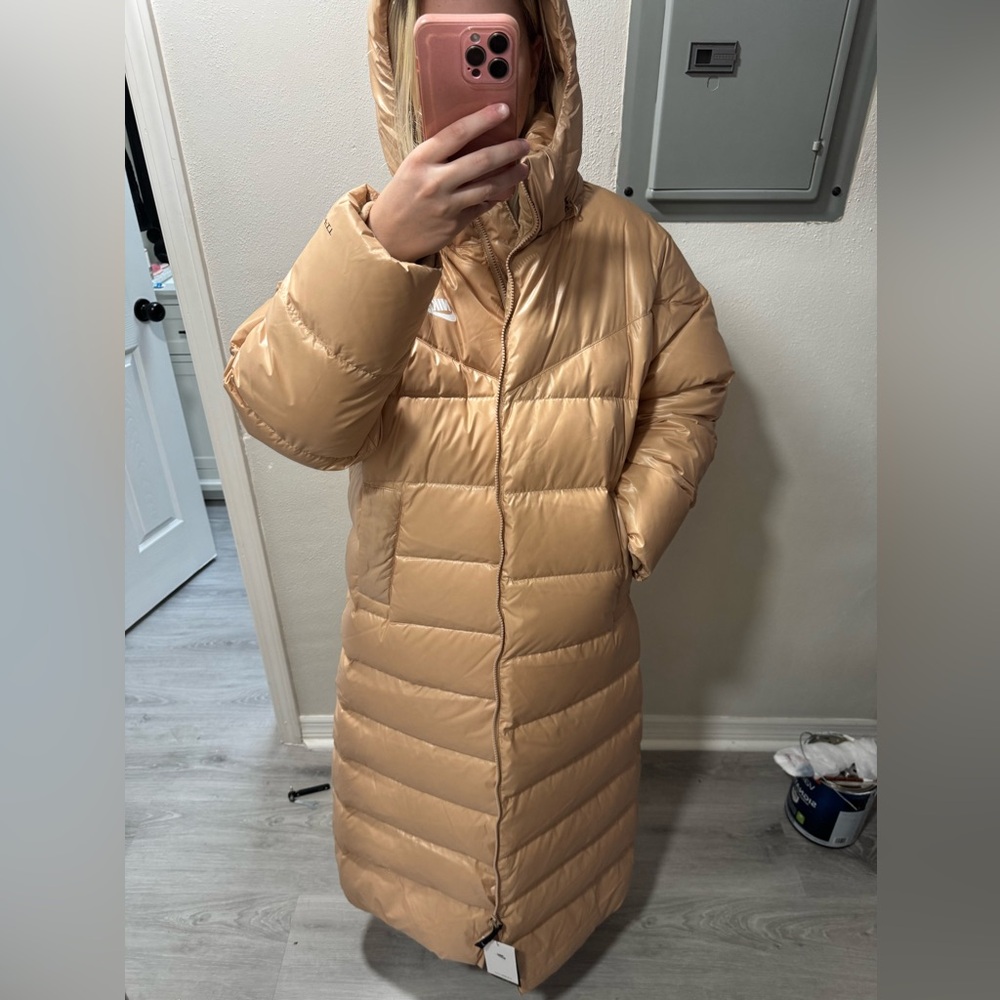 Nike Beige puffer Jacket NWT